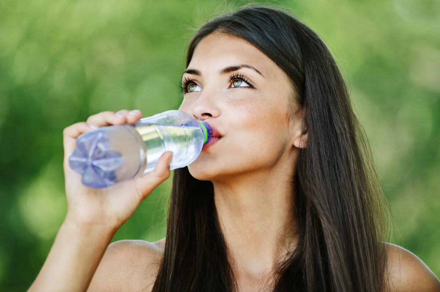 How Much Water Should You Drink to Help Clear Acne?