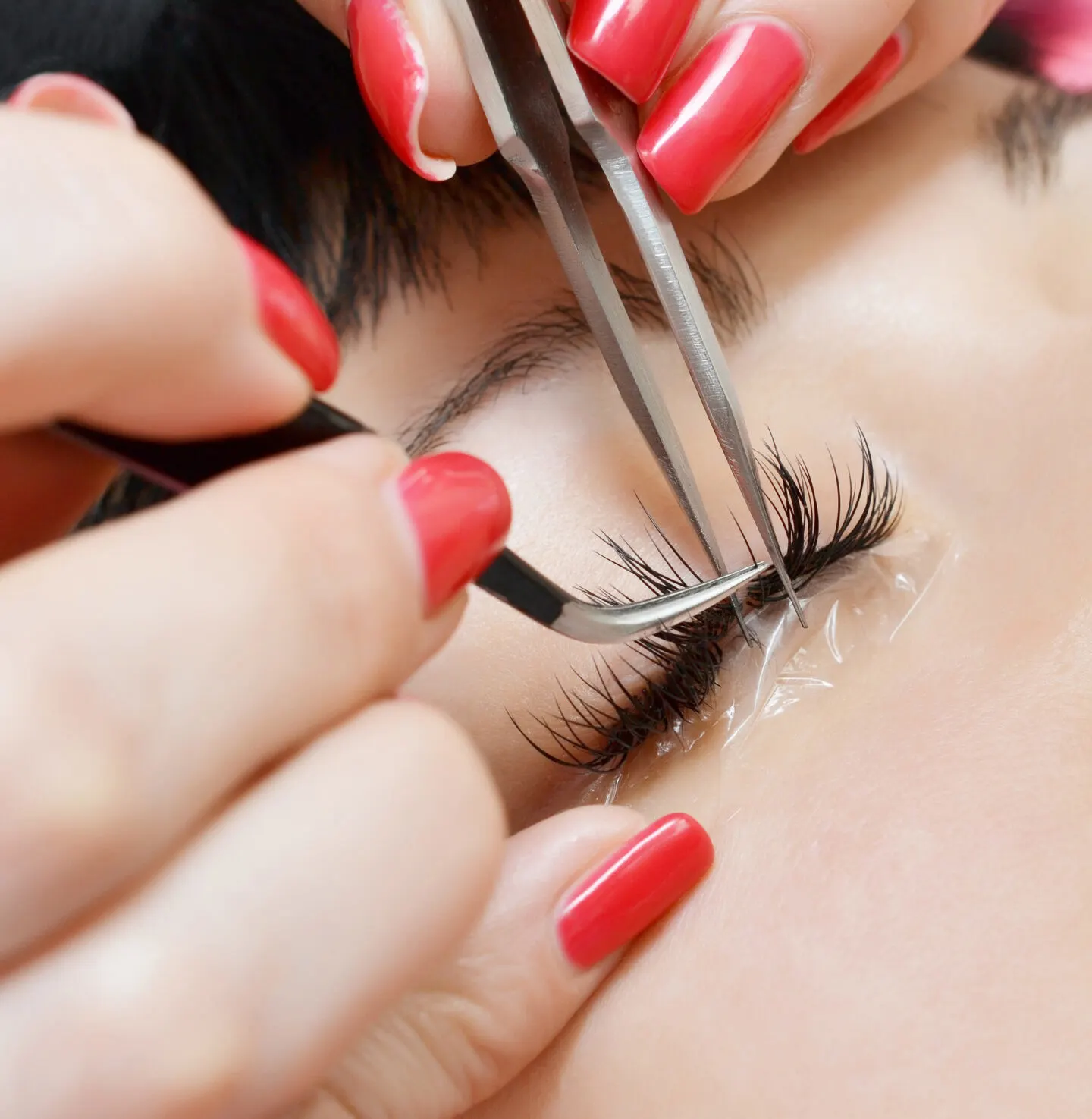 How To Wash Your Face Without Ruining Your False Eyelashes?