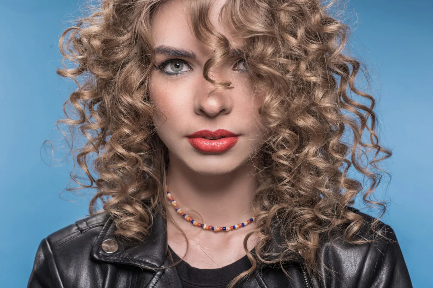 What are the Risks of Perming Bleached Hair?