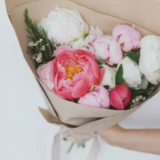 Helpful Tricks That Actually Extend The Life Of Cut Flowers