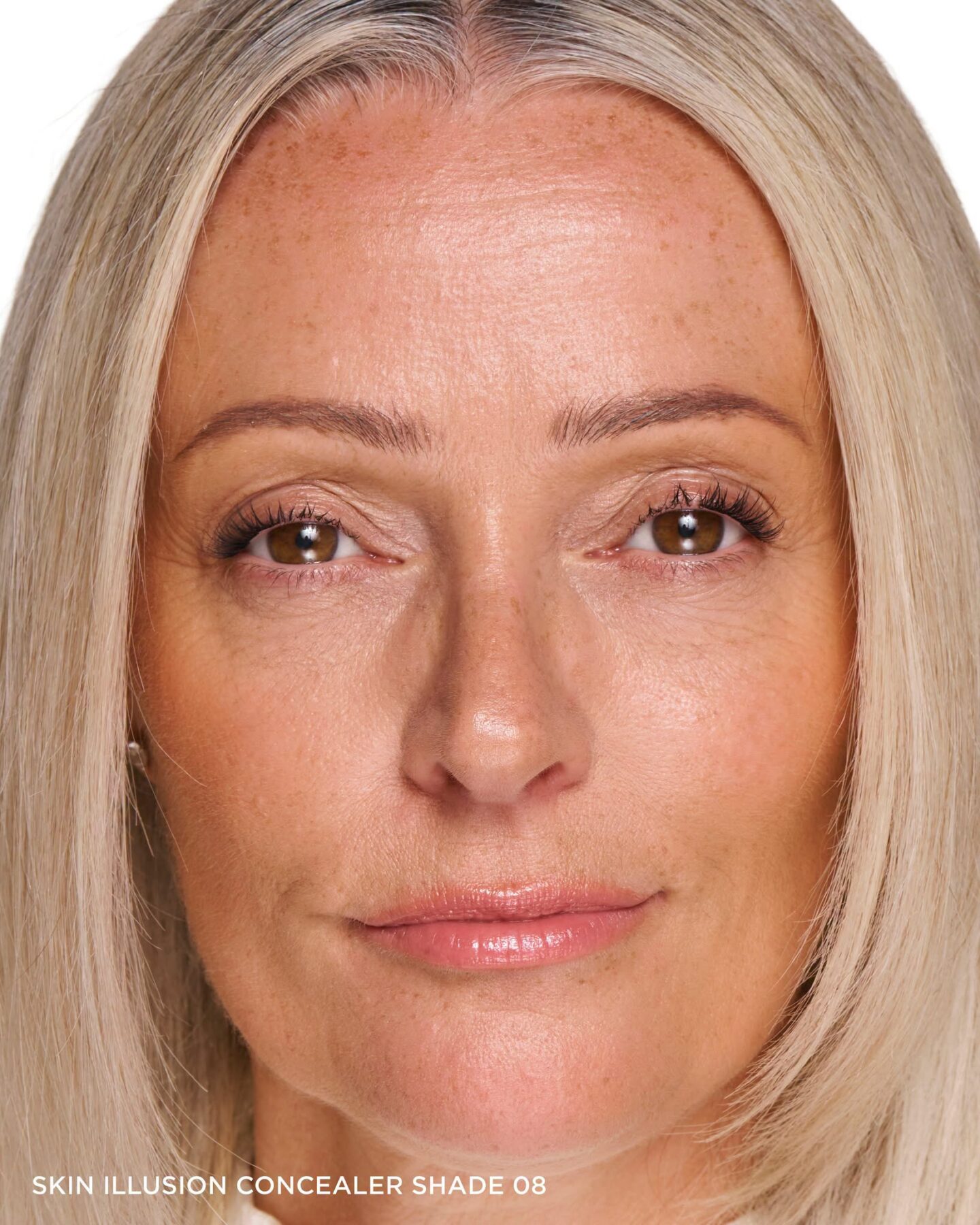 Clarins Skin Illusion All-in-One Concealer 5 Clarins Skin Illusion All-in-One Concealer