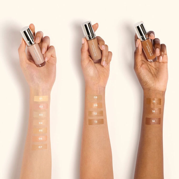 Clarins Skin Illusion All-in-One Concealer Swatches Clarins Skin Illusion All-in-One Concealer Swatches
